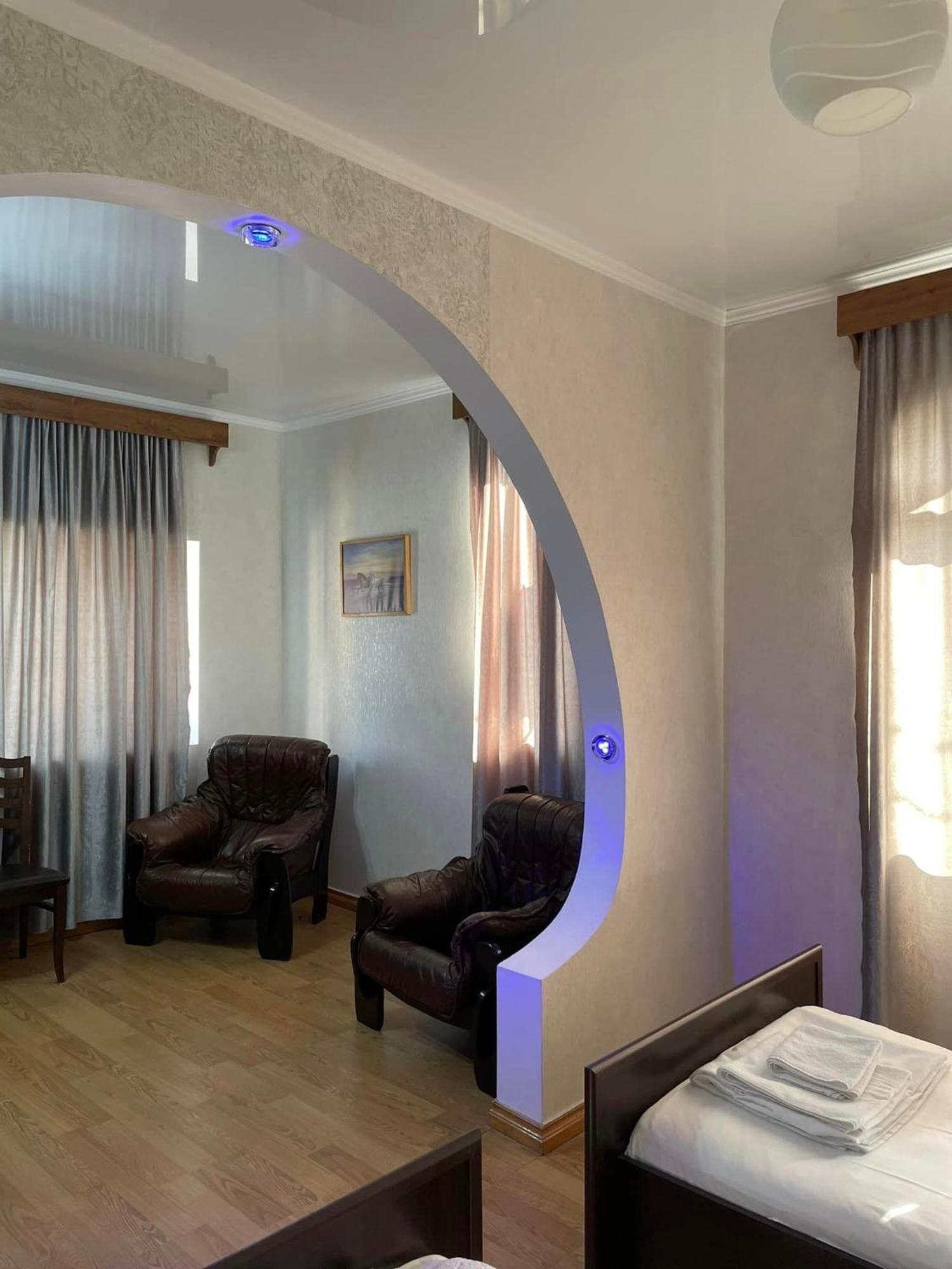 Hotel Samegrelo Зугдиди Экстерьер фото