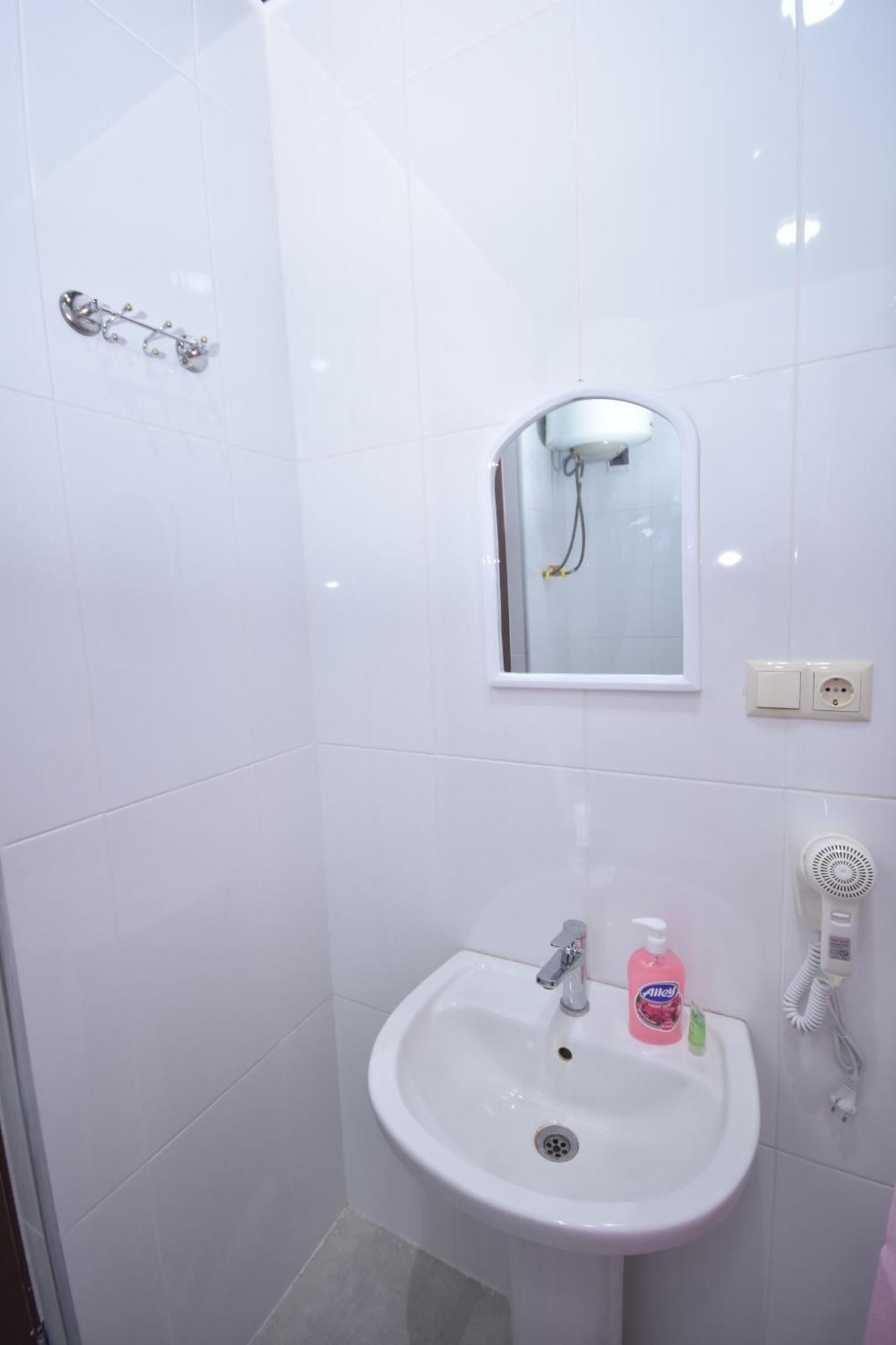 Hotel Samegrelo Зугдиди Экстерьер фото